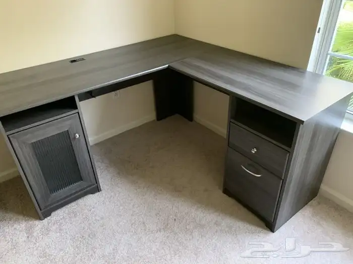 . تصاميم مكتبية تجمع بين الأناقة والعملية 15