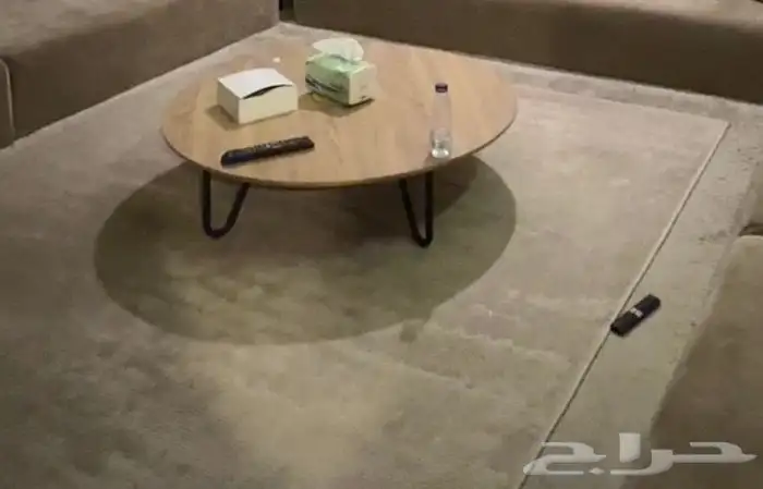 زوليه وطاوله مع طاولتين خدمه 0