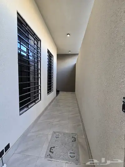 للبيع أدوار ارضيه 6غرفVIPحي حسام غرب الخميس وسط جميع الخدمات index