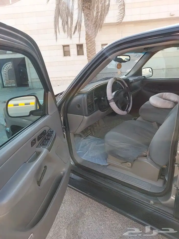 سيارة شيفروليه سوبربان 2003 5