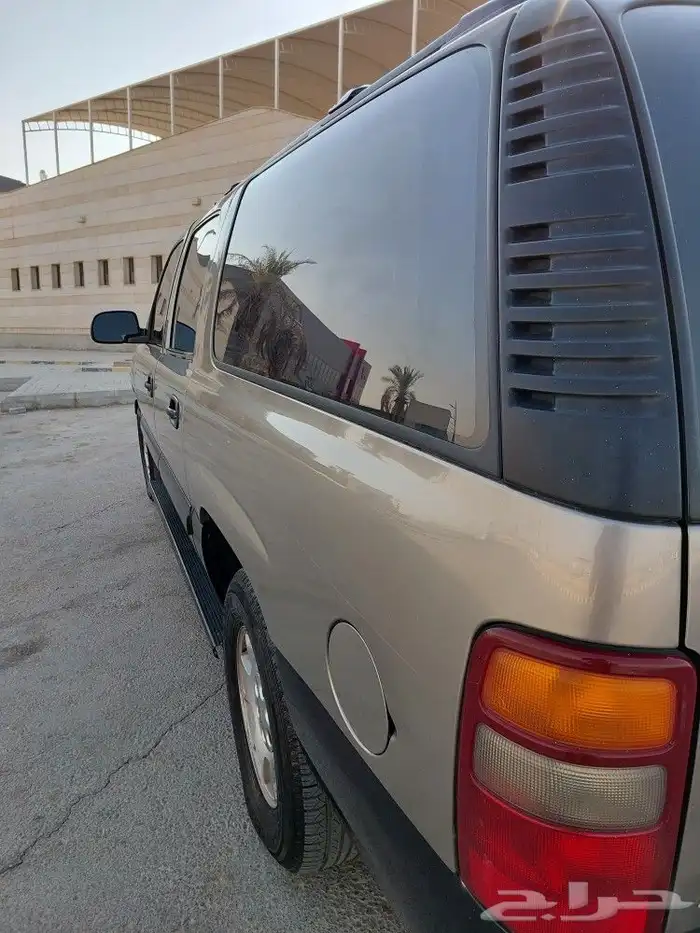 سيارة شيفروليه سوبربان 2003 4