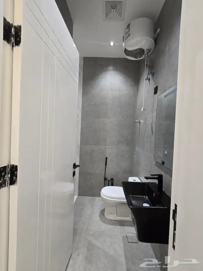 للبيع أدوار ارضيه 6غرفVIPحوش ومدخل سياره قرب مطارأبها 600ألف 22