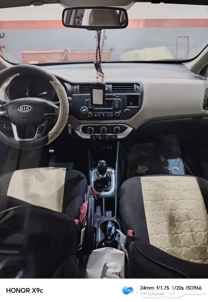 ريو 2013 قير عادي ممشى 219 الف السوم وصل 15 6