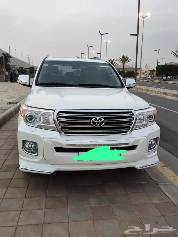 لاندكروزر 2015 مخزن 0