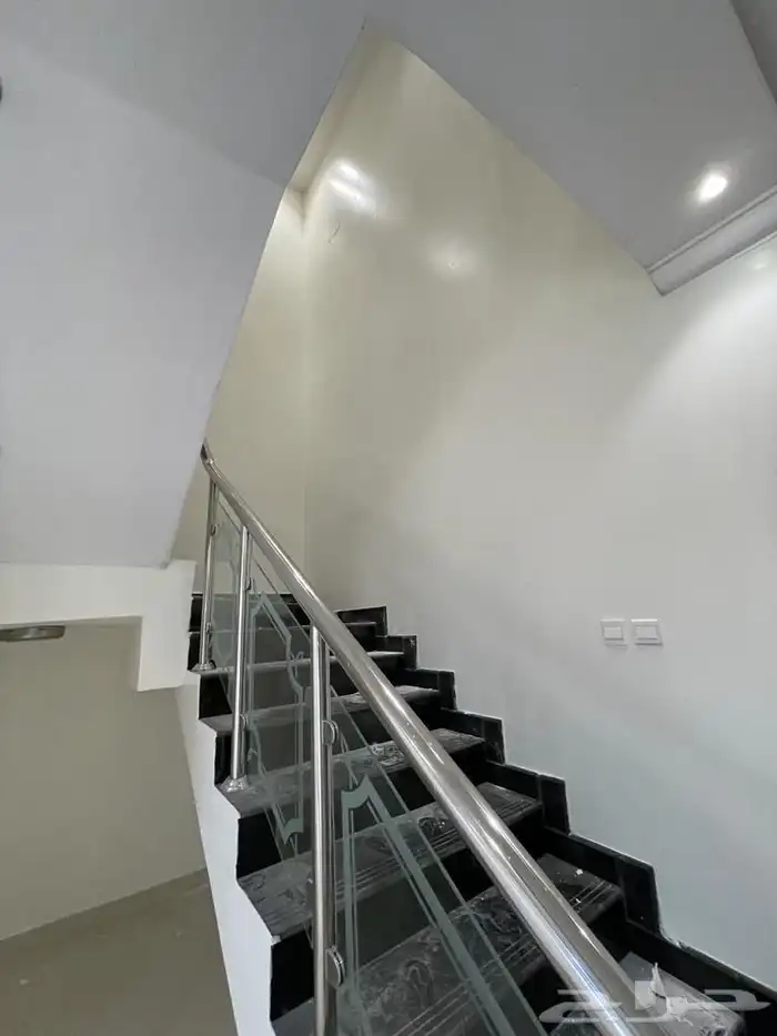 شقة تاون هاوس المساحه 142 للبيع حي الياسمين 4