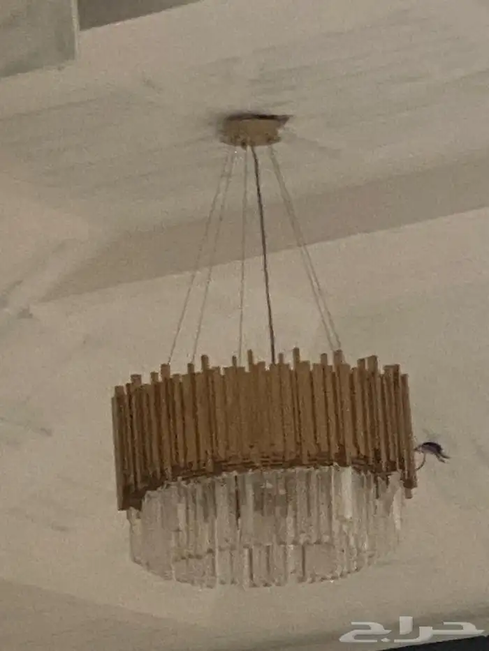 ثريات شبه جديده 1