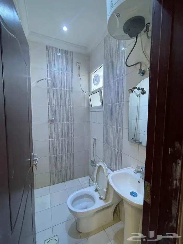 شقة تاون هاوس المساحه 142 للبيع حي الياسمين 5