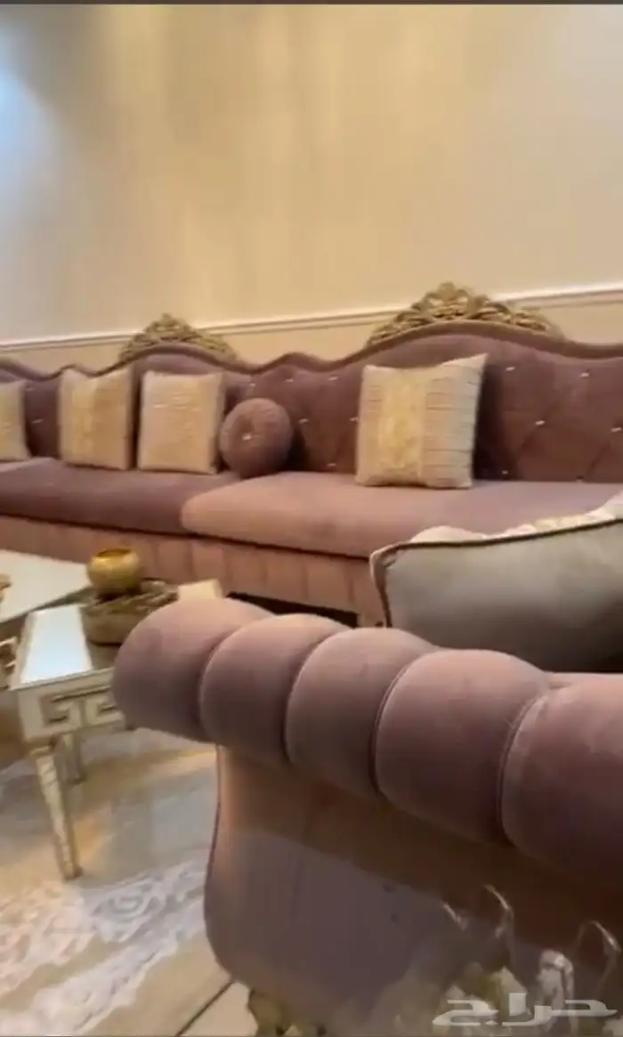 كنب مع الستارة للبيع نظيف 1