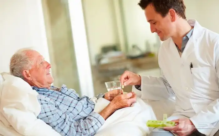 يوجد لدينا ممرضات ومرافقات رعايه مسنين وذؤى الاحتياجات 2