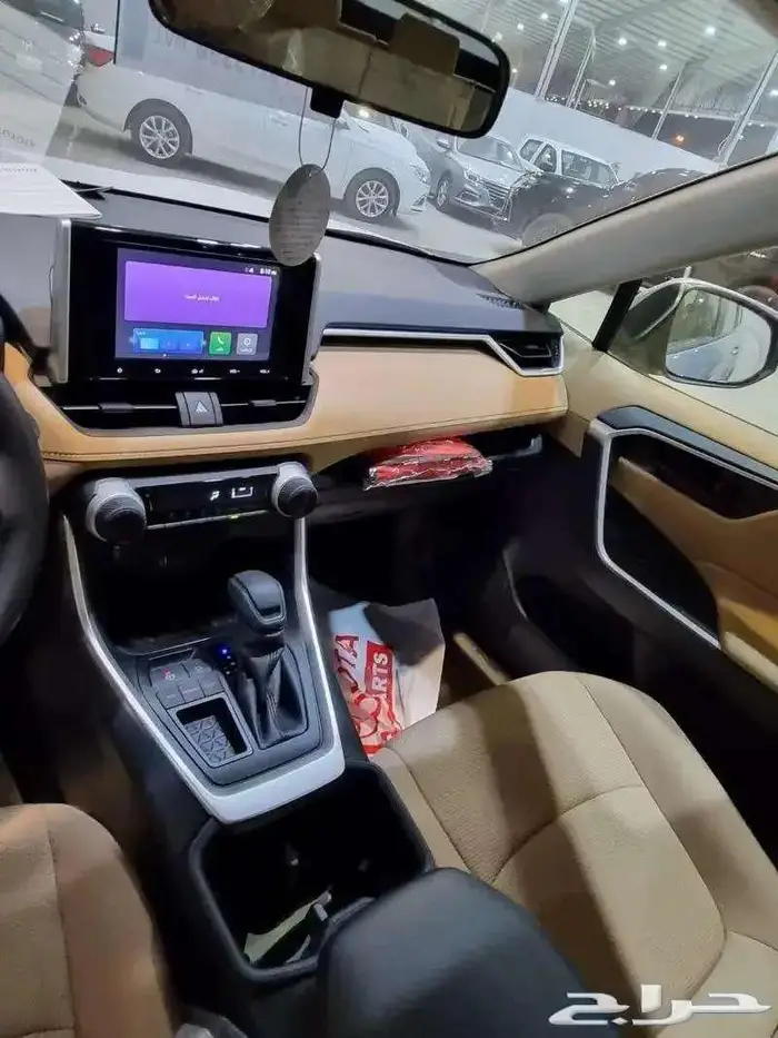 تويوتا راف فور LE بدون دبل ودبل بنزين 2025 كاش وأقساط 12