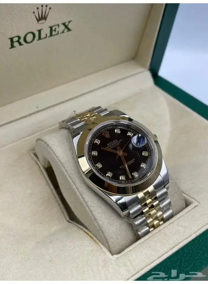 يوجد لدينا ساعات 4