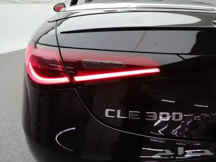 مرسيدس CLE 300 كوبيه كشف وارد كندا زيرو اصفار بسعر مغري 17
