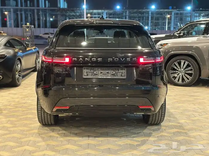 رنج روفر فيلار 2025 6