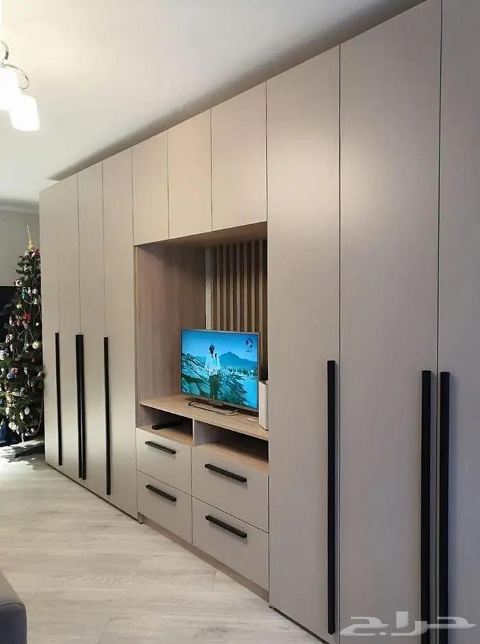 دواليب وغرف ملابس  تفصيل  من الخشب الشيبورد 0