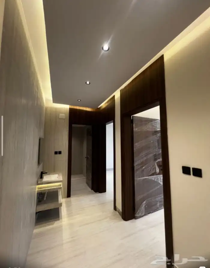 للبيع دور جديد في حي العزيزية 3