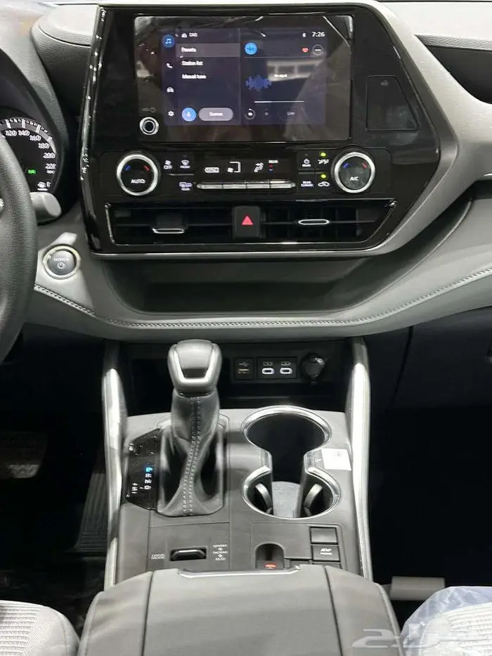 تويوتا هايلاندر LE 4X2 هايبرد 2025 10