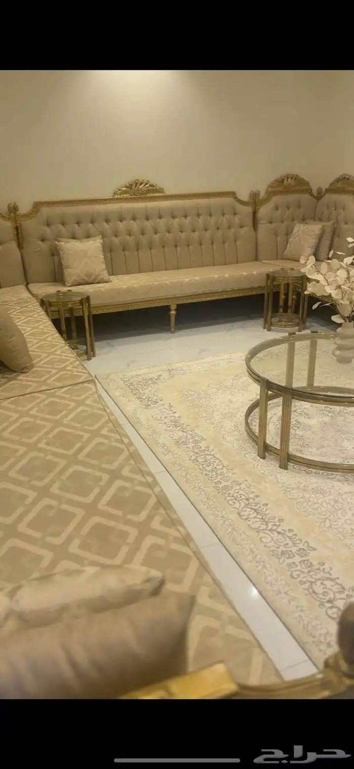 كنب نظيف جدا  مقاس الغرفه 4 ف6 1