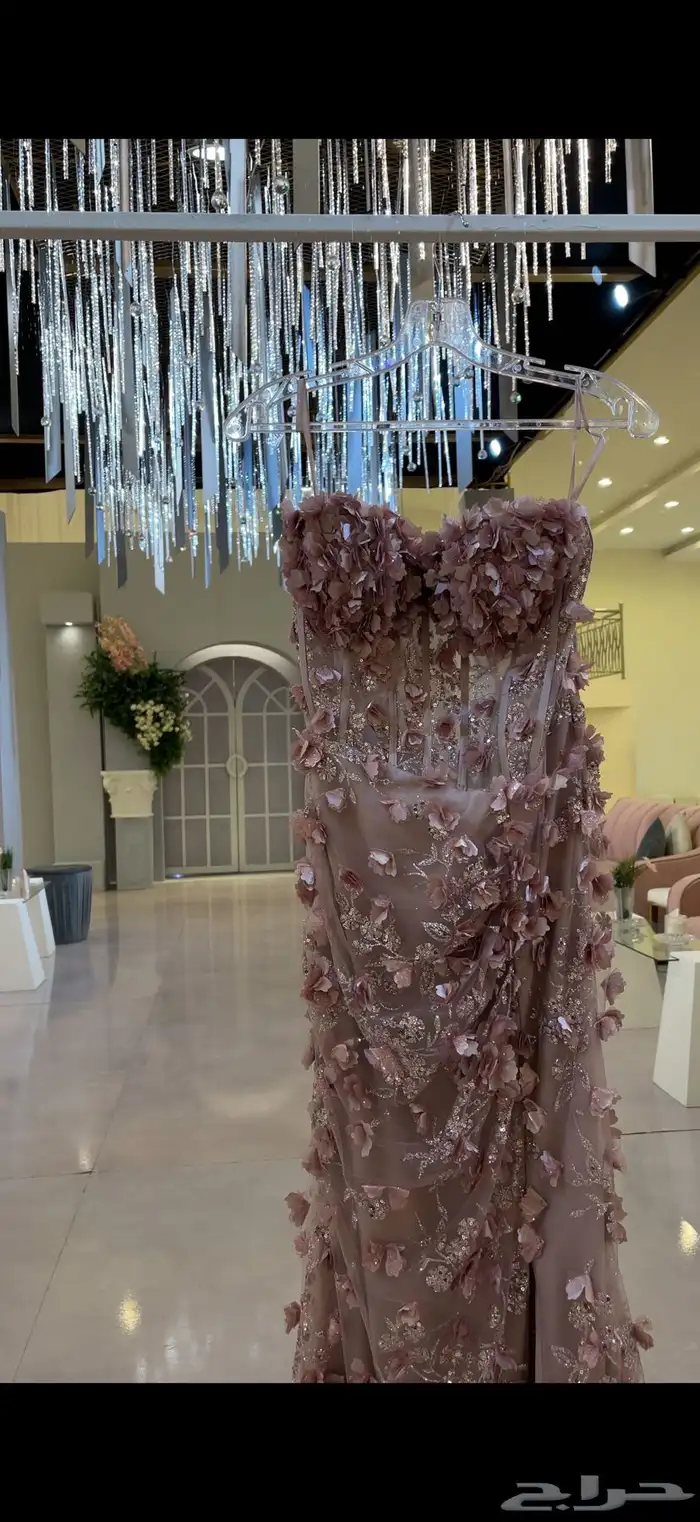 فستان سهره للبيع من المصمم andrea and leo 2