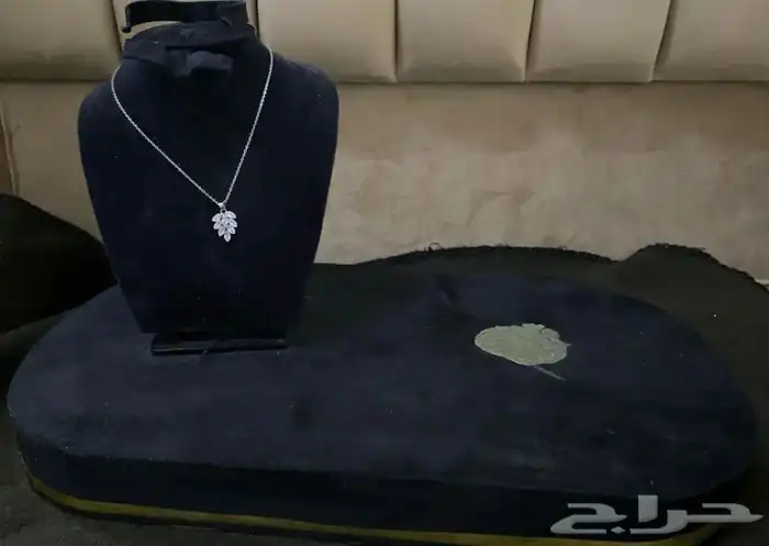 استاند مجوهرات مخملي 0