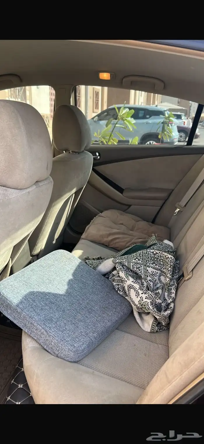 التيما 2009 نظيفه منوه المستخدم للبيع او البدل المناسب 10