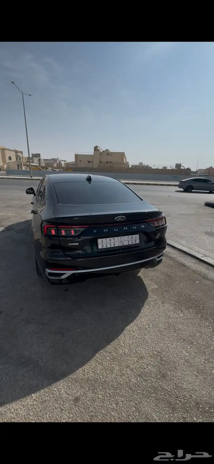 فورد تورس 2023 ترند اسود 0