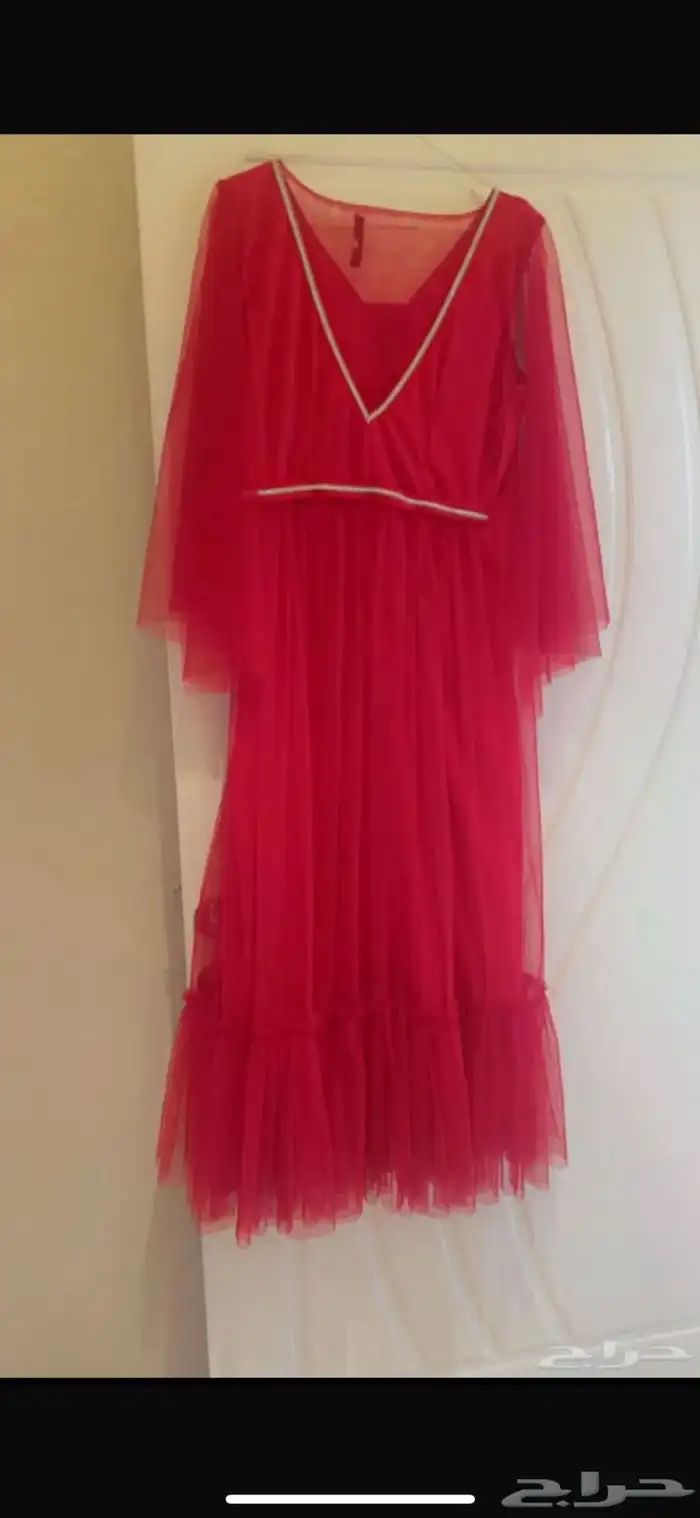 فستان جديد سبب البيعه محتاجه 0