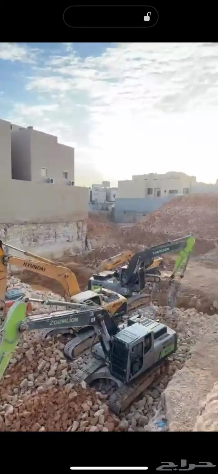 مؤسسة ميثاق العارض للمقاولات ( بوكلينات   كسارات   تريلات ) 1