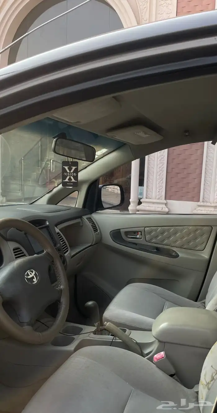 تويوتا أنوفا 2011 2