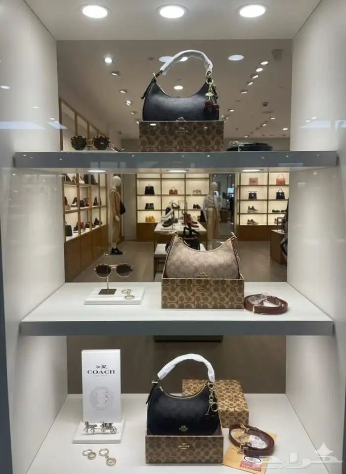 شنط وأحزمه نسائيه ماراكات مختلفه وأسعارمتفاوته 5