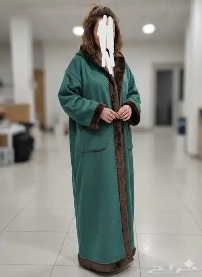 فروه نسائي مع قبوع الراس index