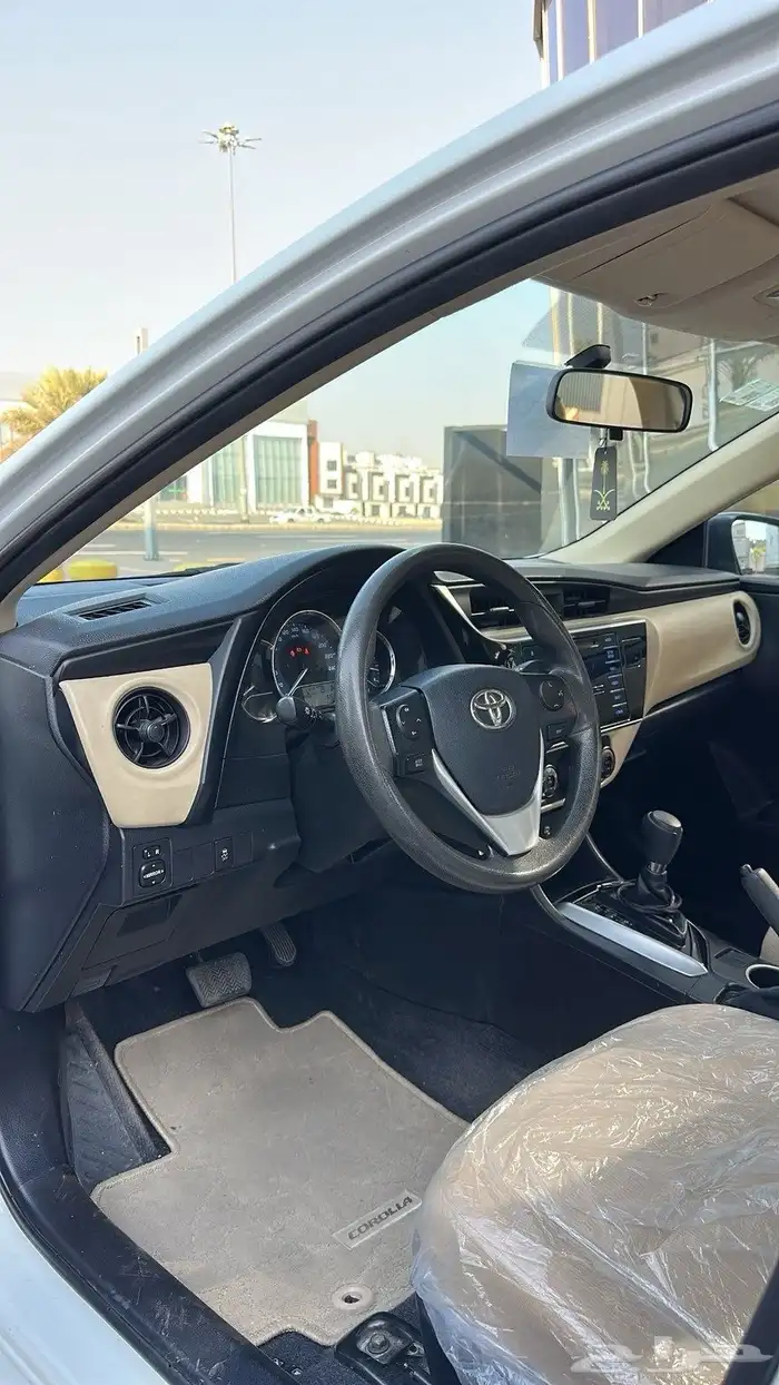تايوتا كورلا 2019 مخزنة بحالة الوكالة 6