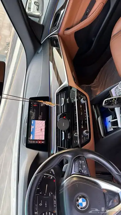 بي ام دبليو الفئة الخامسة BMW 520i 2021 index