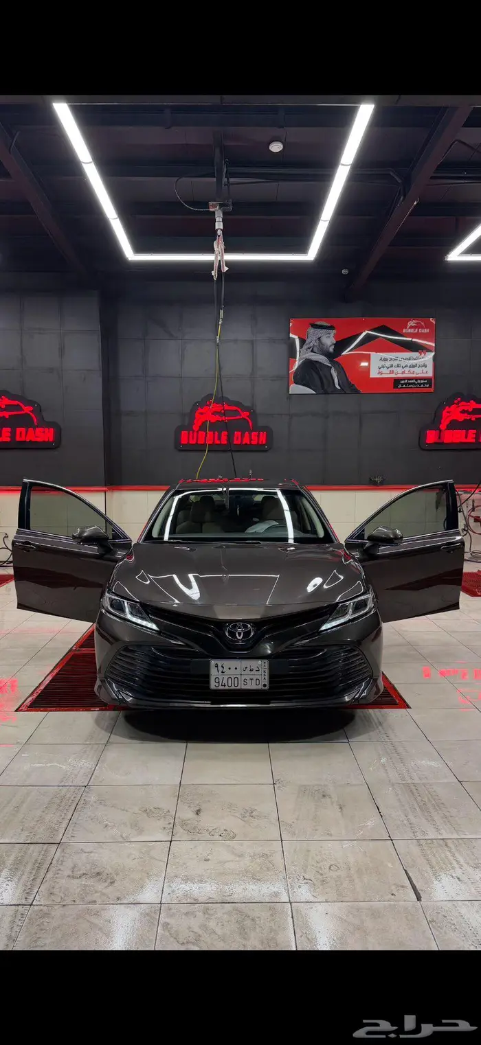 كامري 2019 ستنادر Le اللون بني غامق 0