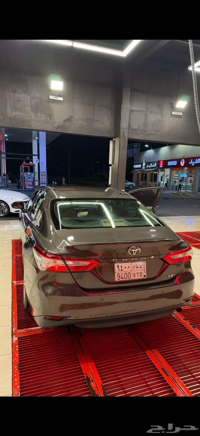 كامري 2019 ستنادر Le اللون بني غامق 4