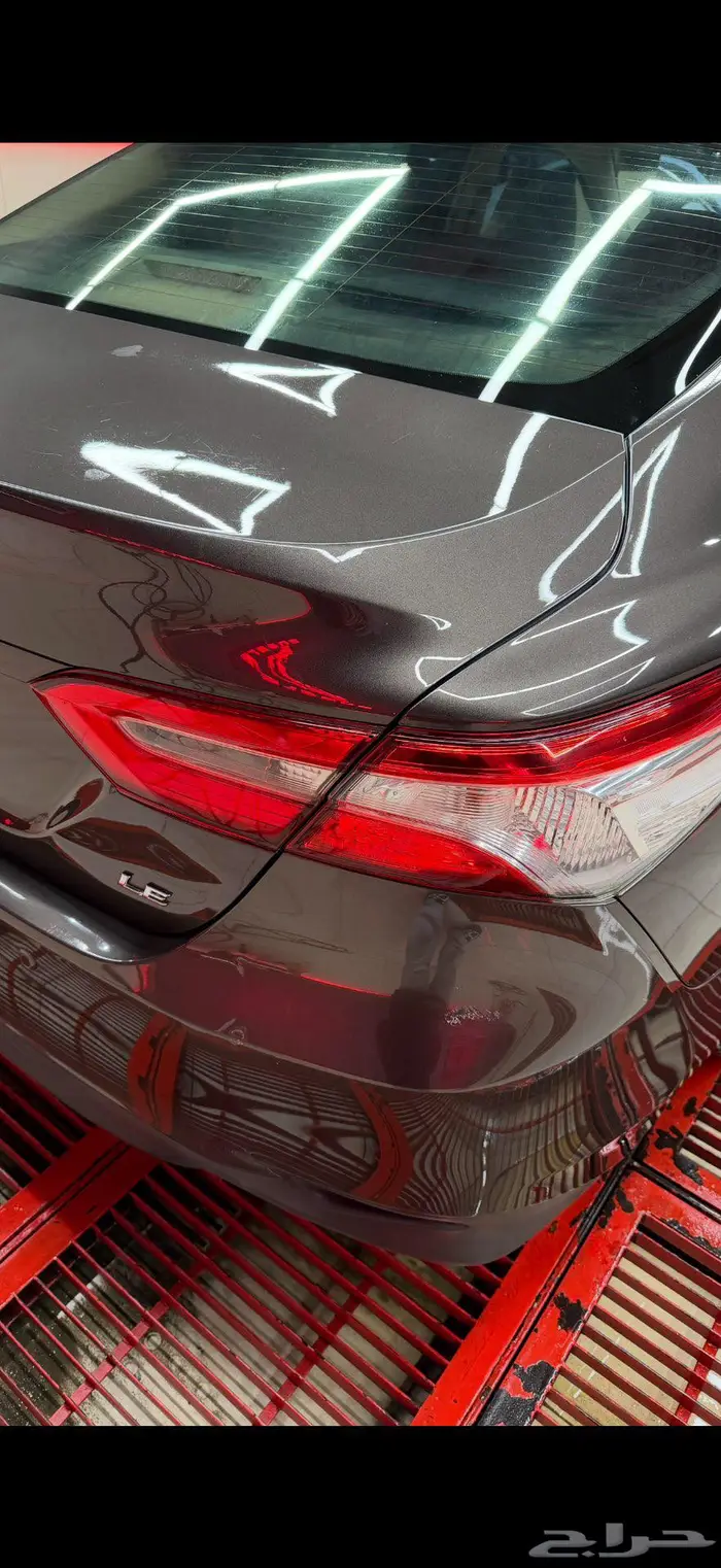 كامري 2019 ستنادر Le اللون بني غامق 10