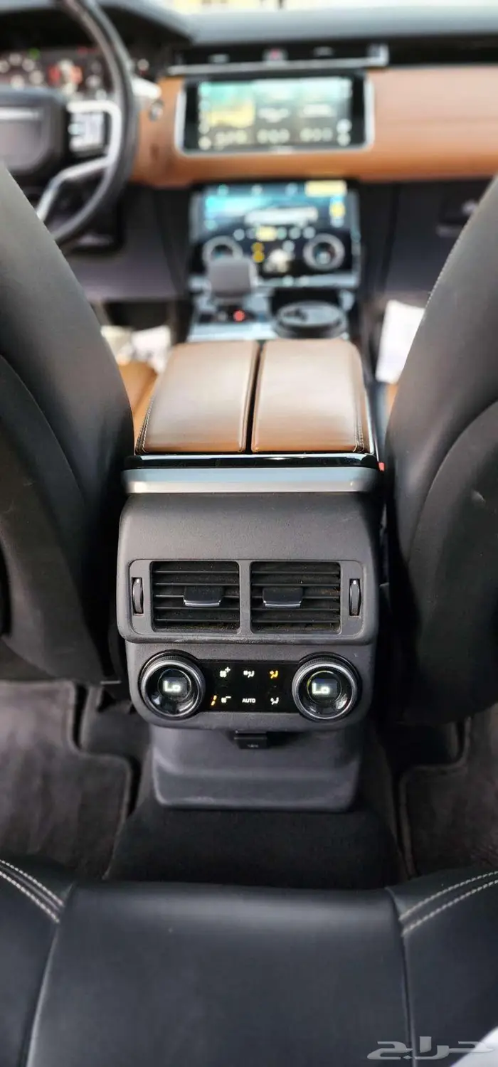 لاند روفر فيلار مديل 2021 فل كامل 17