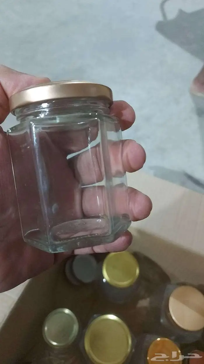 تصفية مستودع عبوات فارغة 4