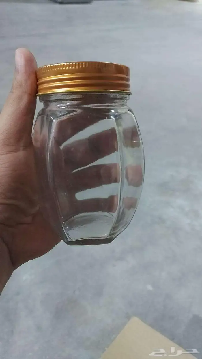 تصفية مستودع عبوات فارغة 3