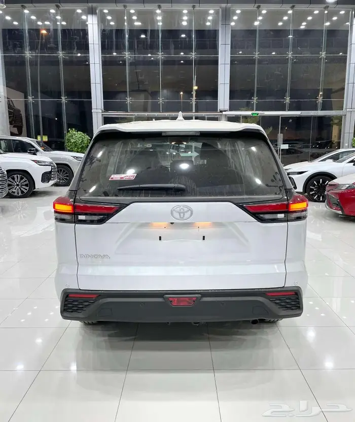 تويوتا انوفا ( GL ) بنزين موديل 2026 أقل الأسعار 5