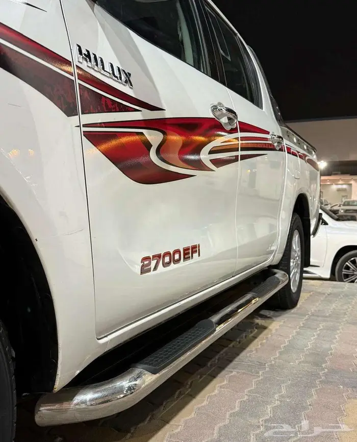 للبيع تويوتا هايلكس 2016 S-GLX فل أبشن سعودي بنزين 8