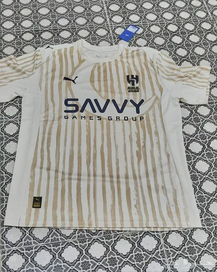 تيشيرتين الهلال للبيع 3