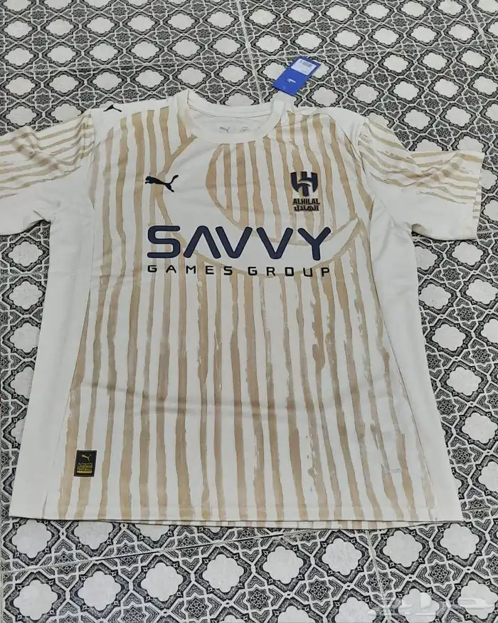 تيشيرتين الهلال للبيع 5