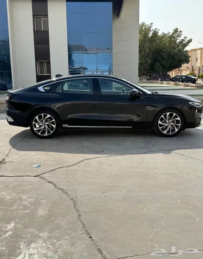 فورد تورس تيتانيوم فل كامل 2023 7