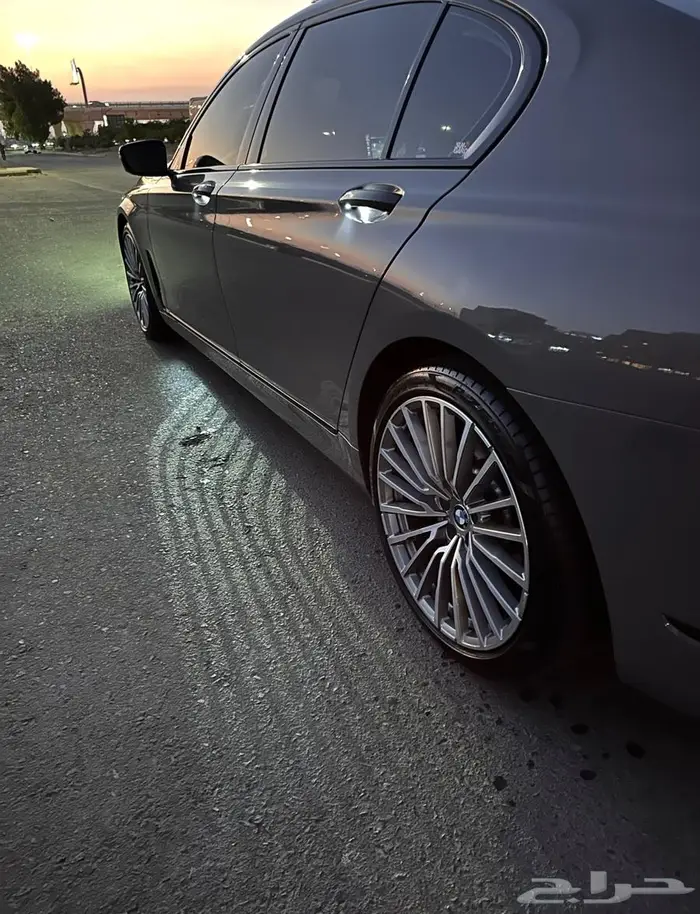 للبيع BMW 730 Li ممشى 60 الف موديل 2020 نظيف جدا 42