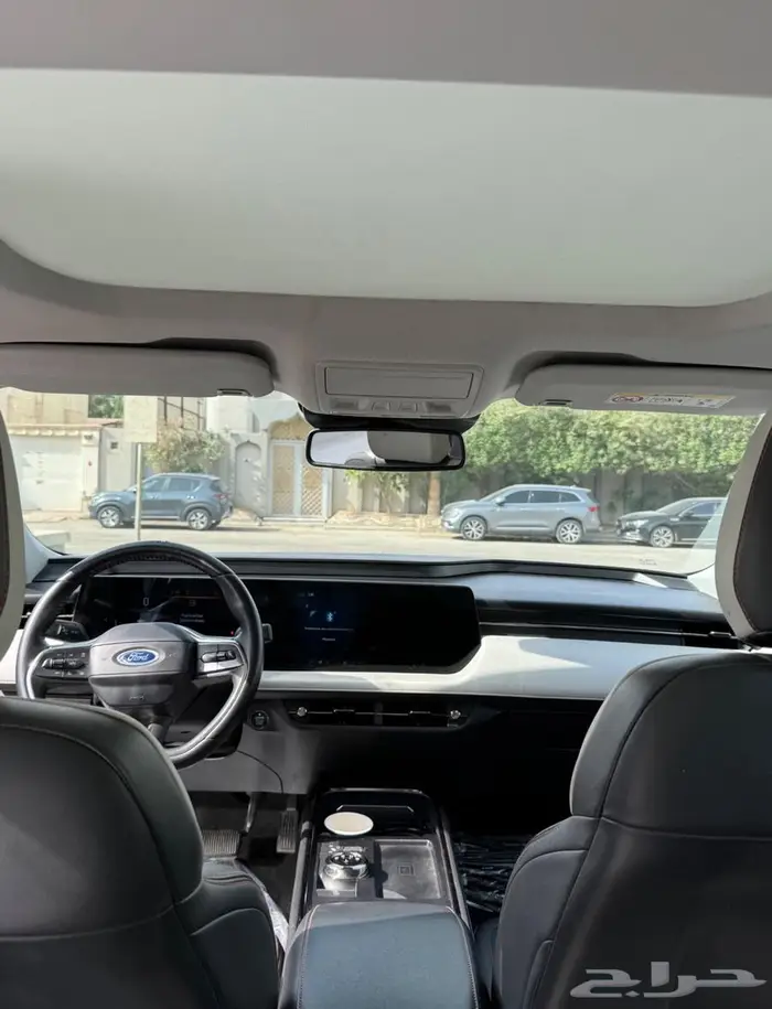 فورد تورس تيتانيوم فل كامل 2023 6