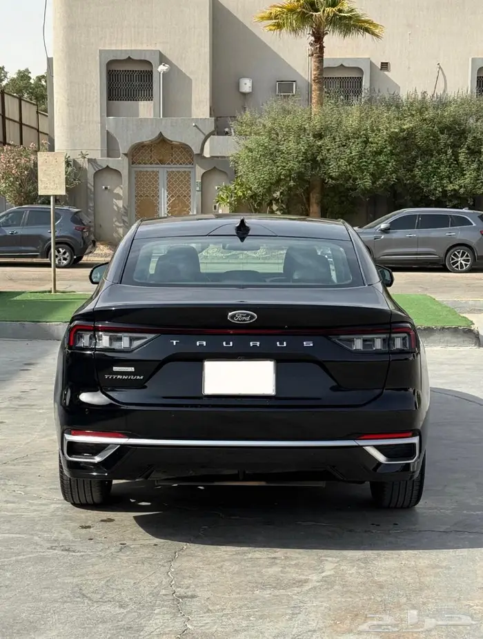 فورد تورس تيتانيوم فل كامل 2023 5