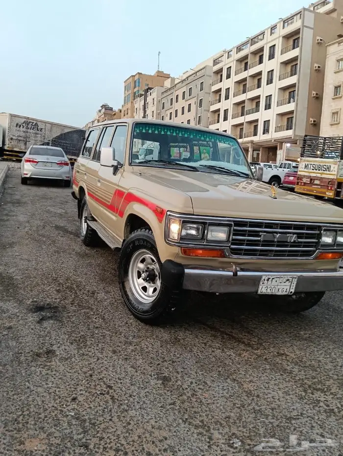 للبيع جيب موديل 89 مخزن ونضيف جدا 2