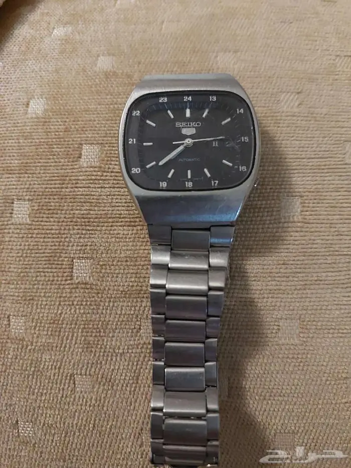 ساعه قديمه للبيع 1