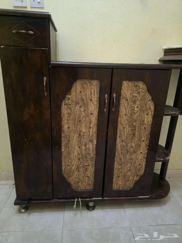 مراة مدخل وجزامة 2