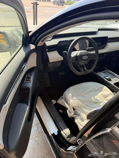 فورد تورس ترند نص الفل لون اسود 2026 كاش واقساط index